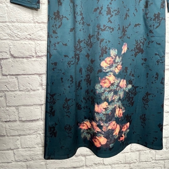 Vicky and Lucia Long Sleeve Maxi Dress - Picture 7 of 12